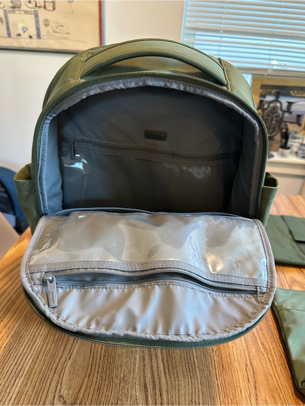 Away Diaper Bag/Backpack! - Picture 5 of 8